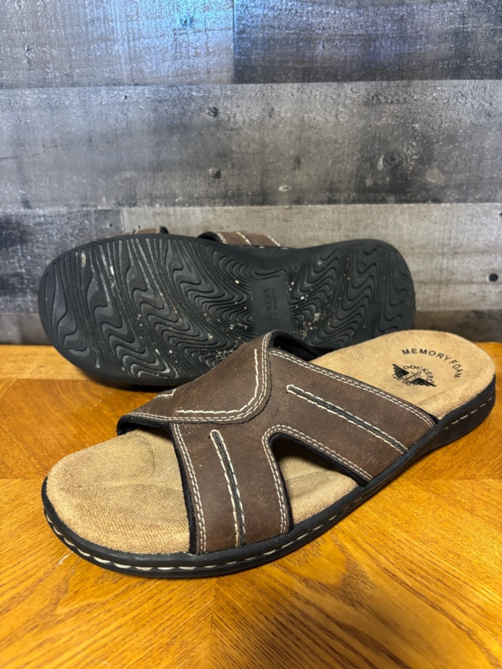 Dockers Men's Brown Slide Sandals with Contrast Stitching